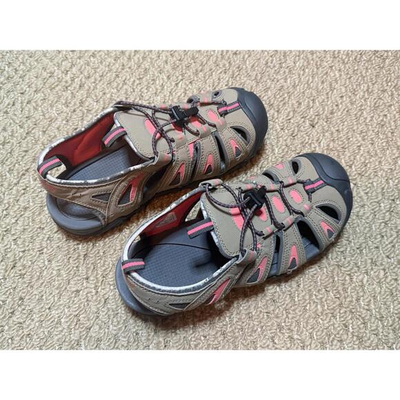 Other - Worldwide Sportsman Hiking Shoes. Women’s Size 7.  Beige & Peach.